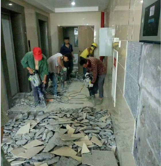 ���ڲ������